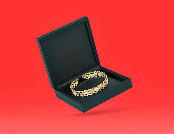 square-bracelet-black-box.jpg